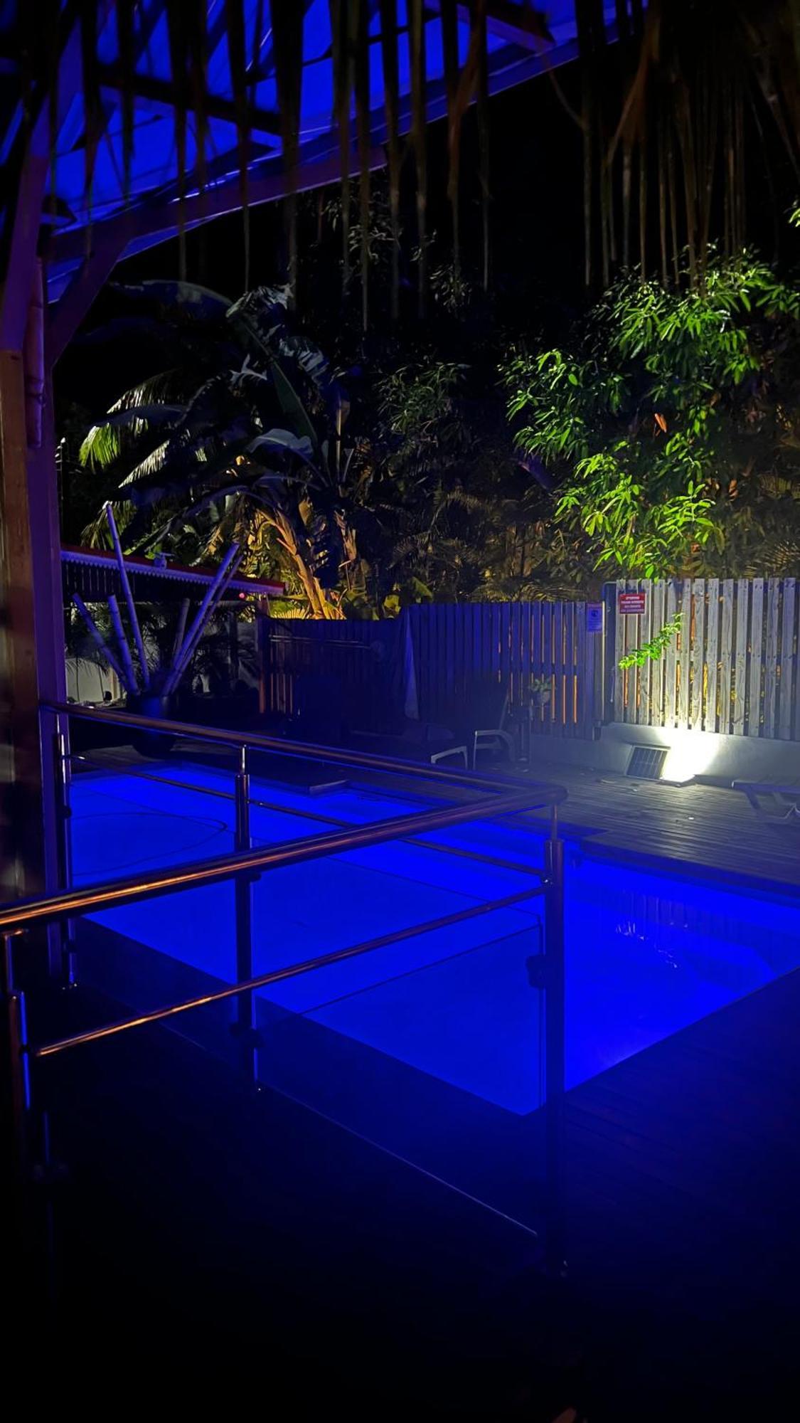 O Paradis Albion Grande Piscine Et Plage A Deux Pas エクステリア 写真